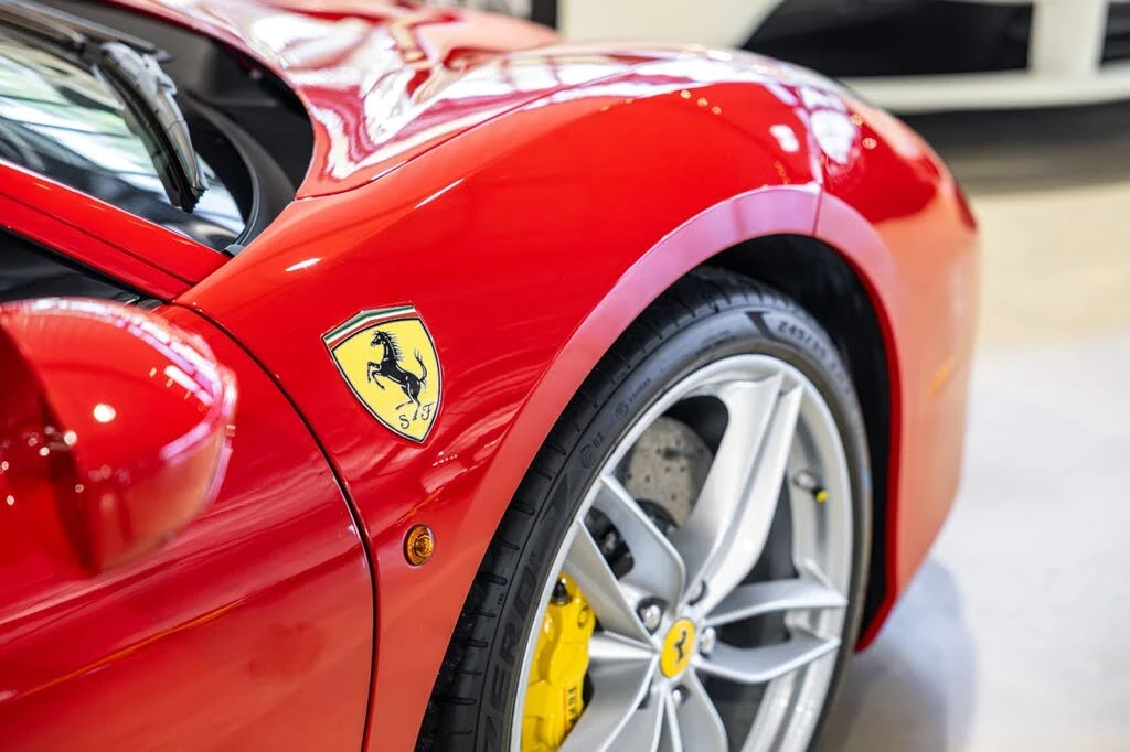 2016 Ferrari 488 GTB - Image 19 of 31