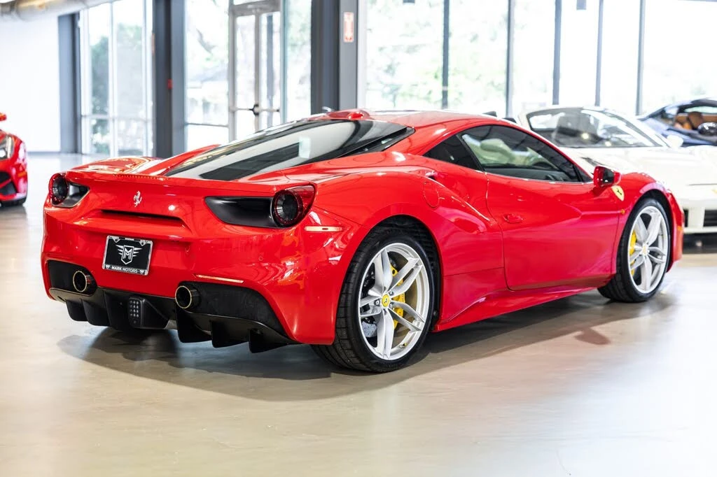 2016 Ferrari 488 GTB - Image 6 of 31