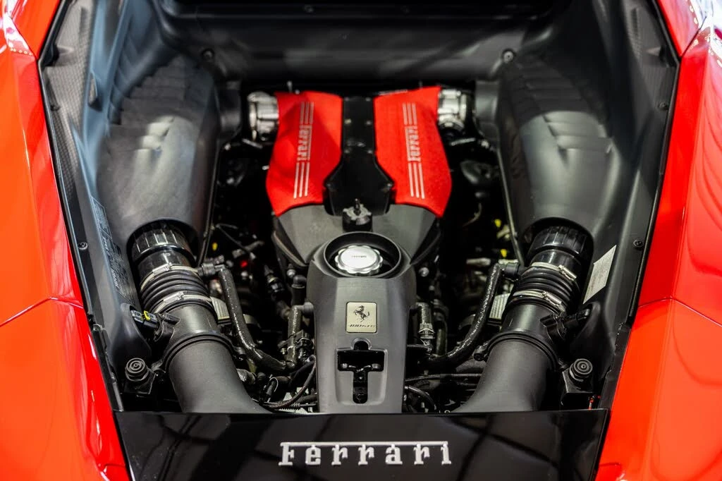 2016 Ferrari 488 GTB - Image 26 of 31