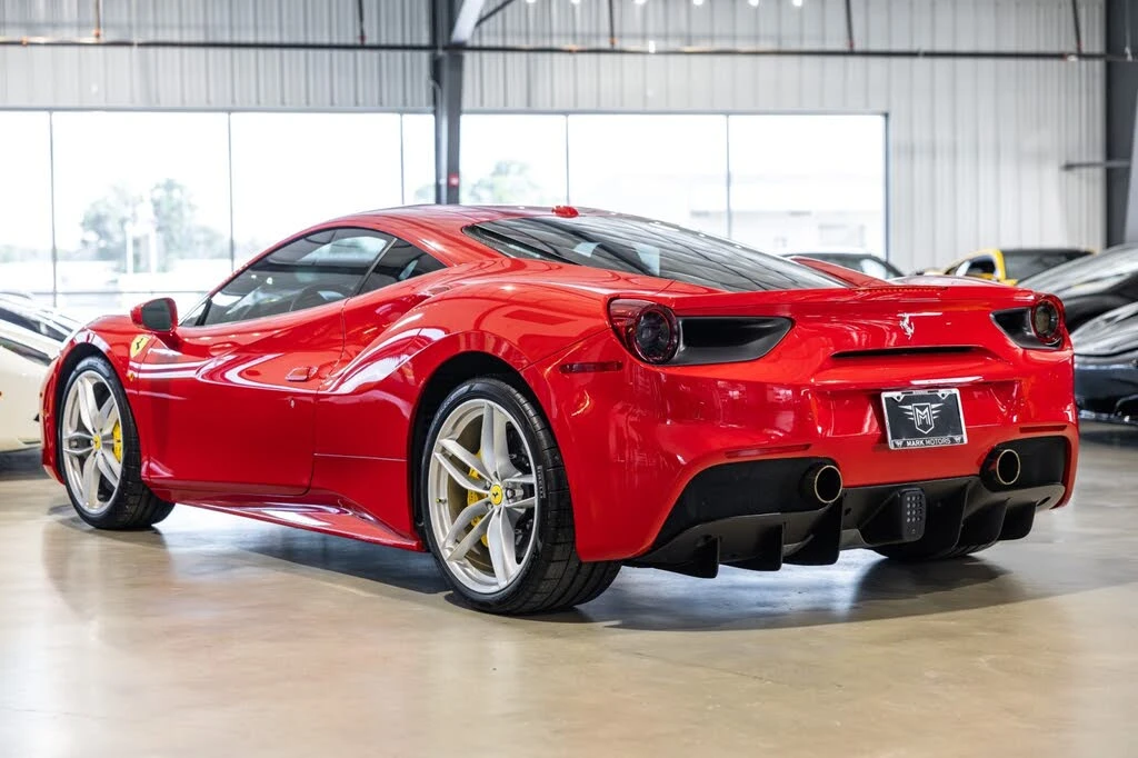 2016 Ferrari 488 GTB - Image 4 of 31