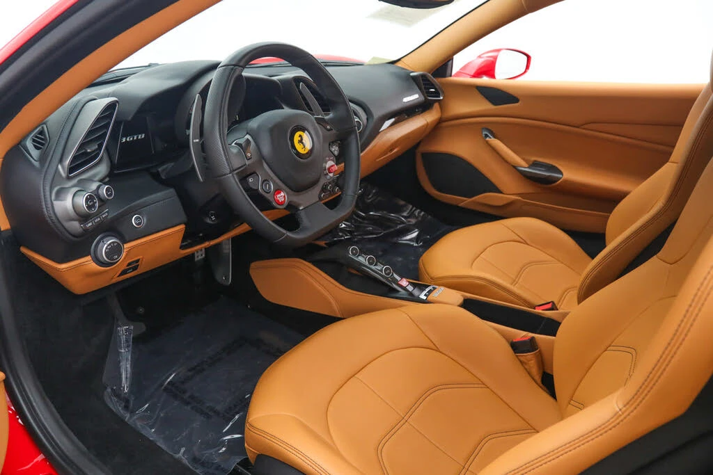 2016 Ferrari 488 GTB - Image 2 of 31