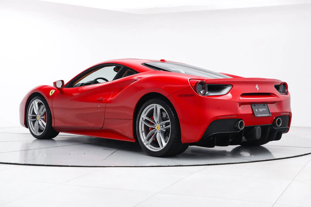 2016 Ferrari 488 GTB - Image 7 of 31