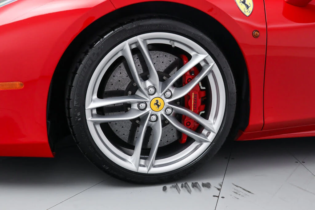 2016 Ferrari 488 GTB - Image 14 of 31