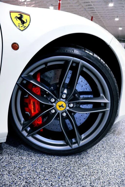2016 Ferrari 488 GTB - Image 19 of 31