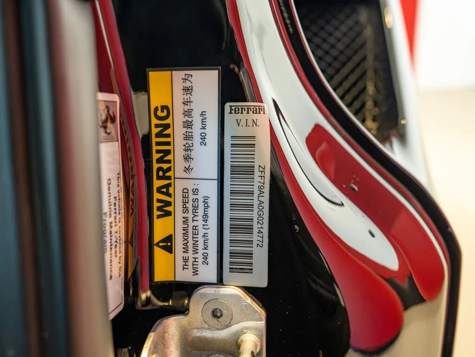 2016 Ferrari 488 GTB - Image 26 of 27