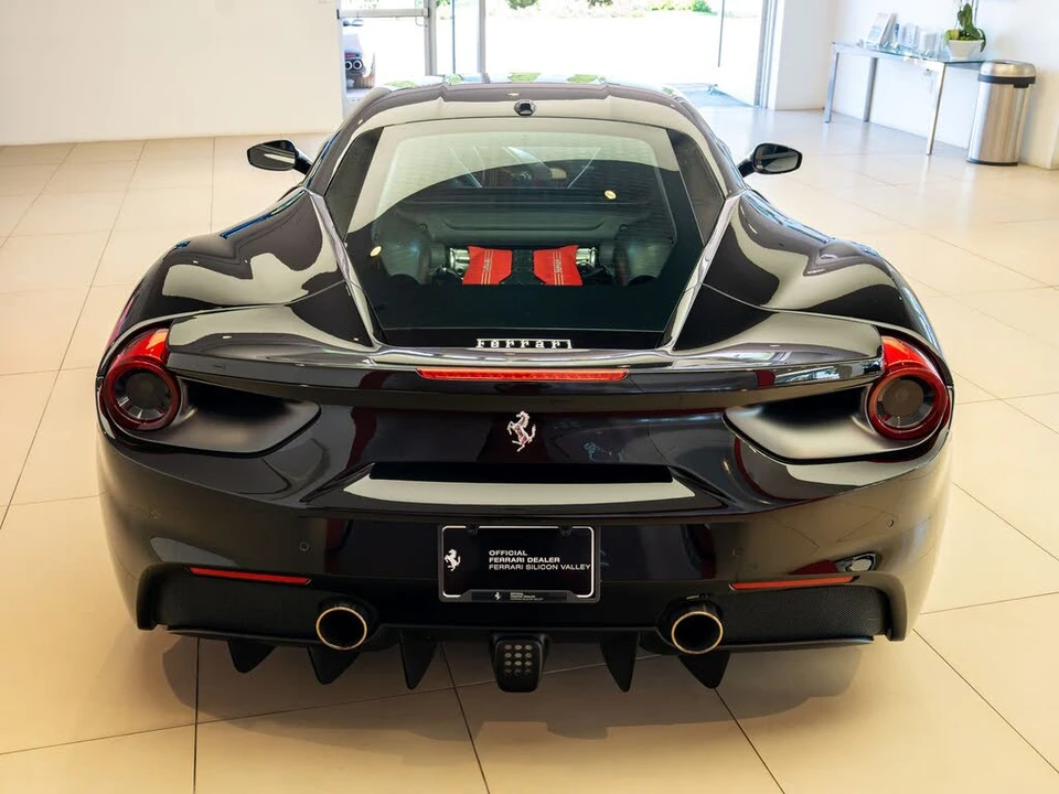 2016 Ferrari 488 GTB - Image 5 of 27