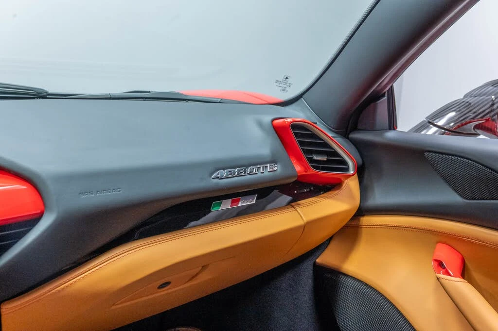 2016 Ferrari 488 GTB - Image 20 of 31