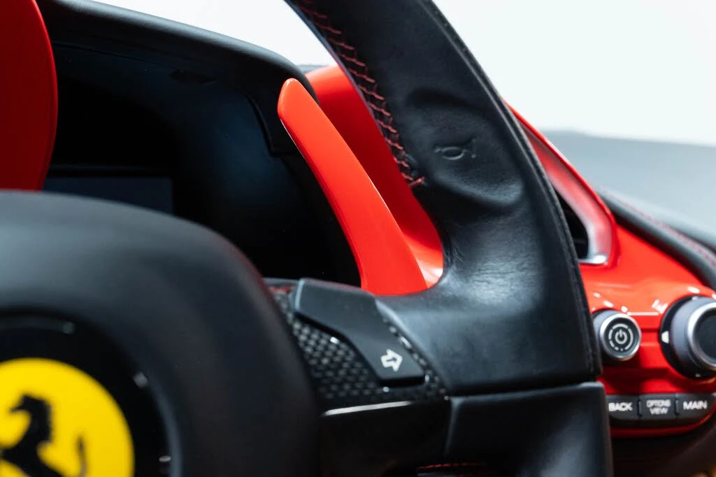 2016 Ferrari 488 GTB - Image 16 of 31