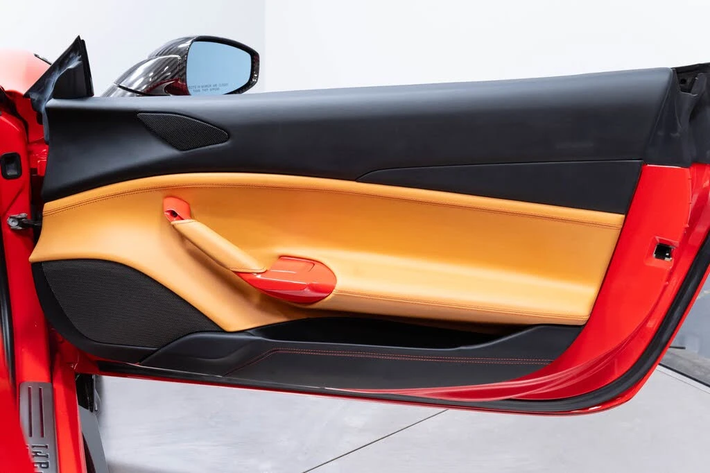 2016 Ferrari 488 GTB - Image 29 of 31