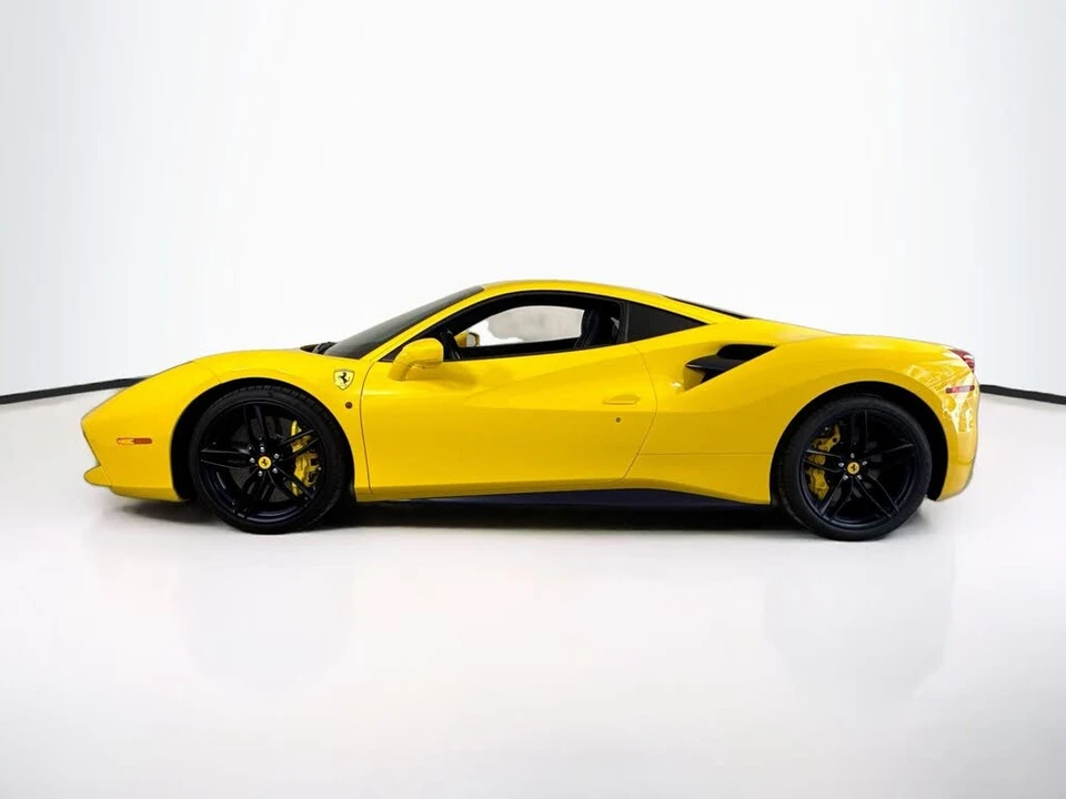 2016 Ferrari 488 GTB - Image 4 of 7