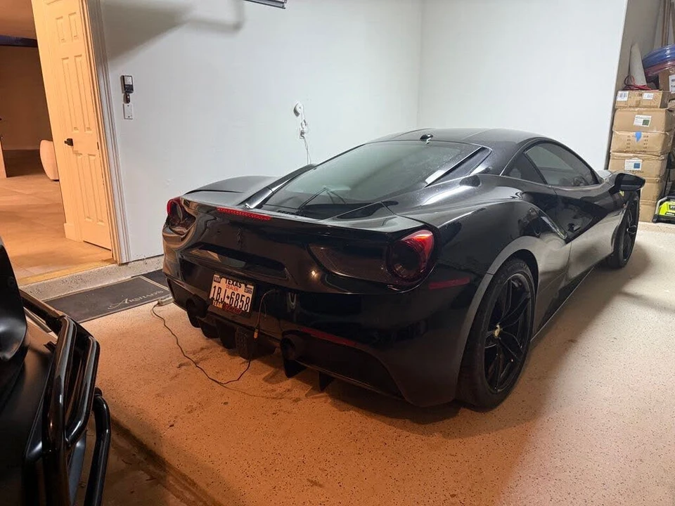 2016 Ferrari 488 GTB - Image 5 of 6