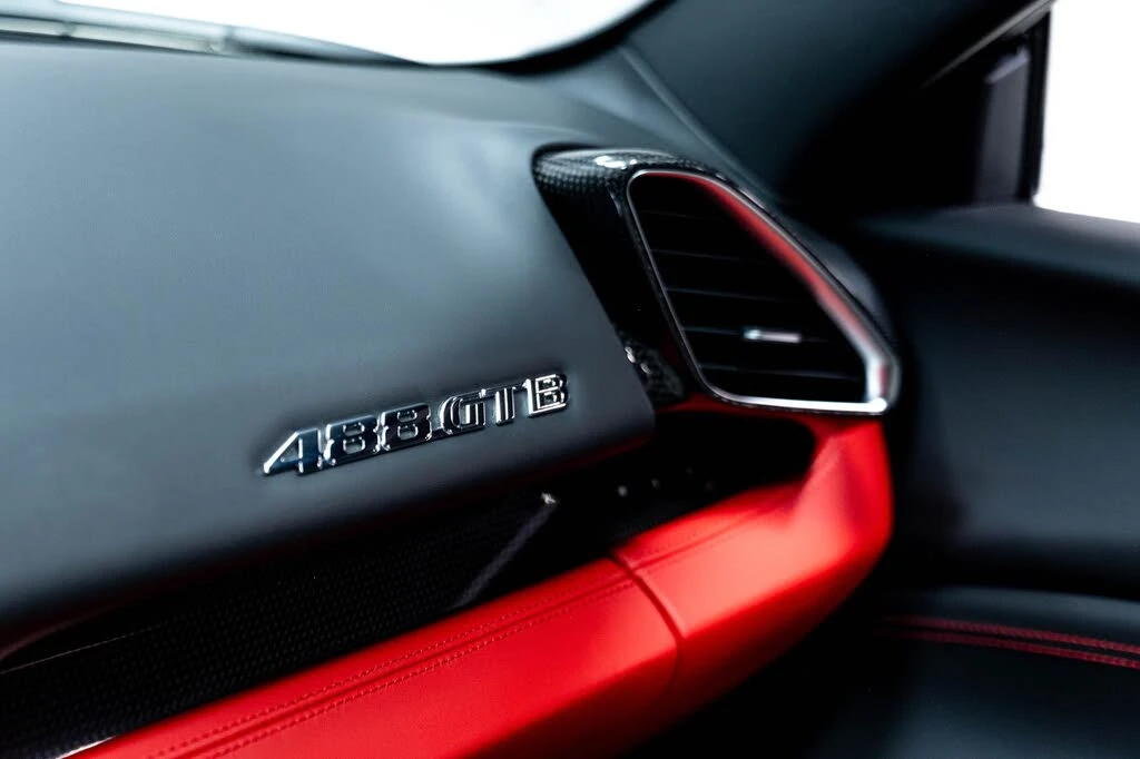 2016 Ferrari 488 GTB - Image 15 of 31
