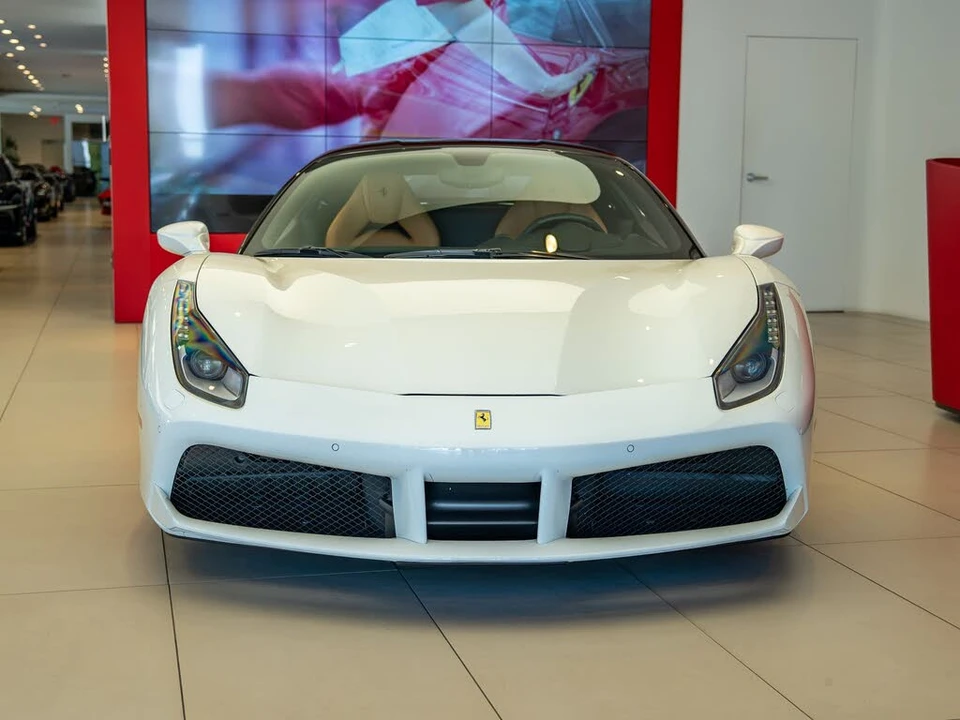 2016 Ferrari 488 GTB - Image 2 of 27