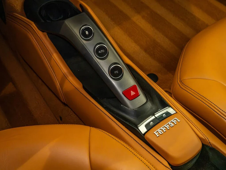 2016 Ferrari 488 GTB - Image 15 of 27