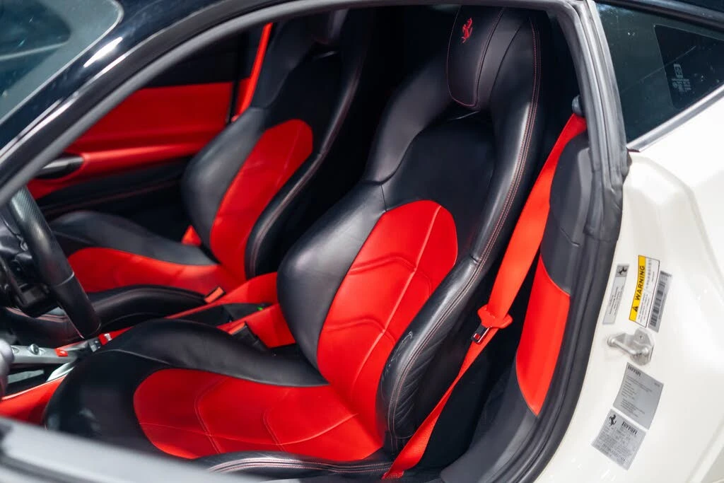 2016 Ferrari 488 GTB - Image 25 of 31
