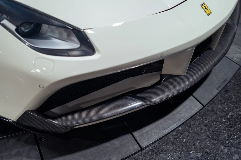 2016 Ferrari 488 GTB - Image 26 of 31