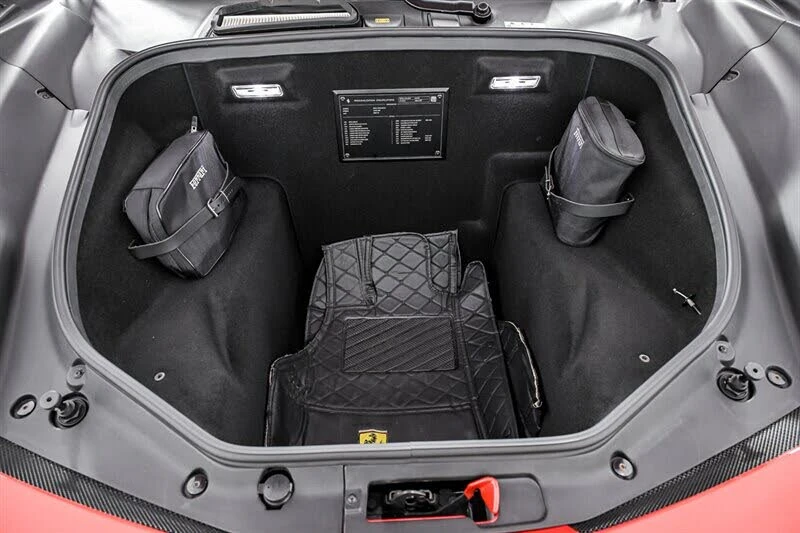 2016 Ferrari 488 GTB - Image 17 of 31