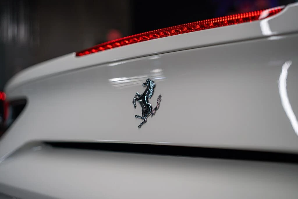 2016 Ferrari 488 GTB - Image 25 of 27