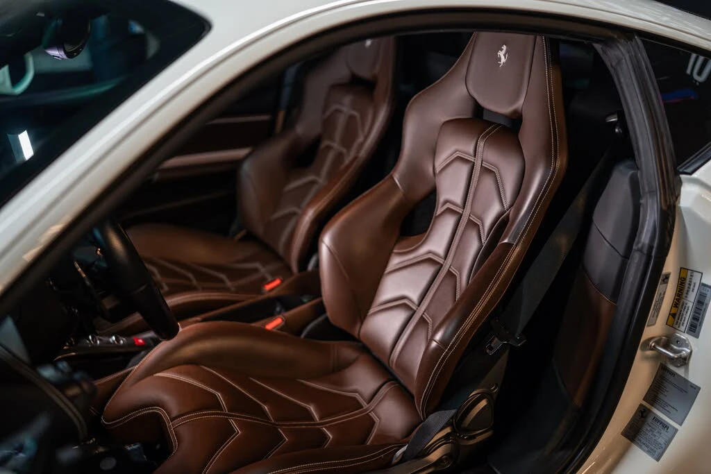 2016 Ferrari 488 GTB - Image 8 of 27