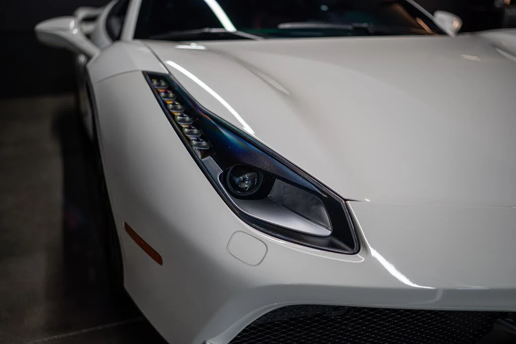 2016 Ferrari 488 GTB - Image 18 of 27