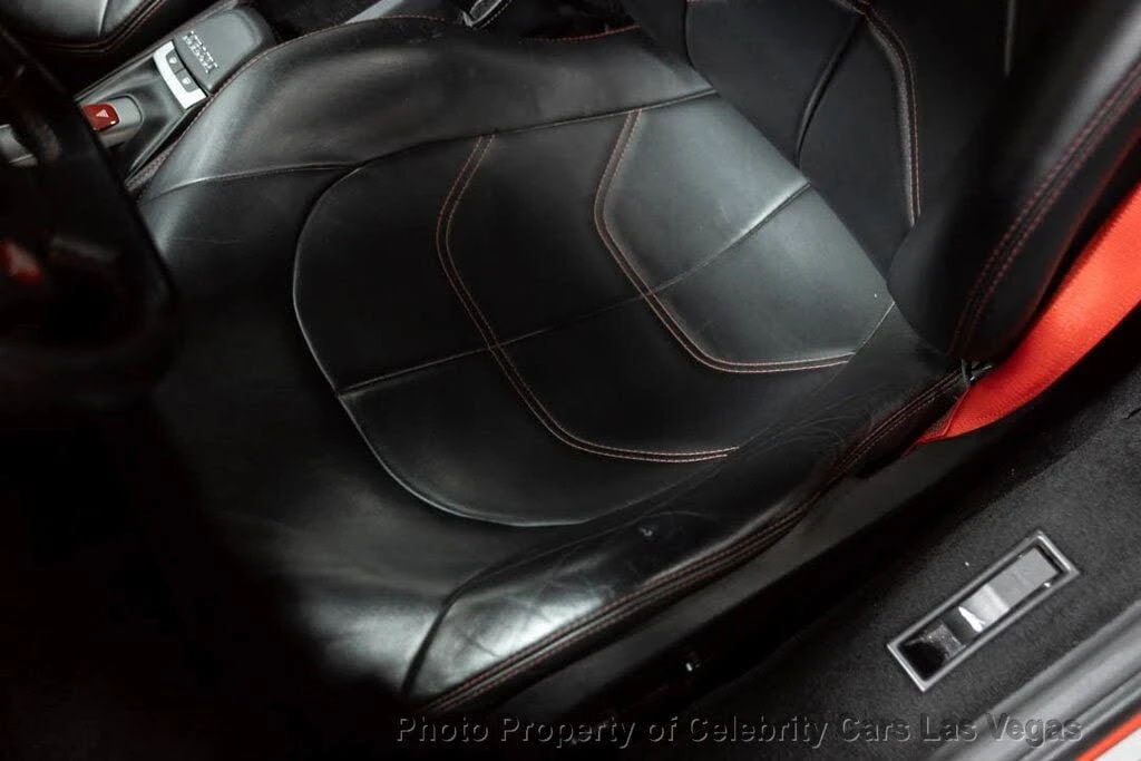 2016 Ferrari 488 GTB - Image 28 of 31