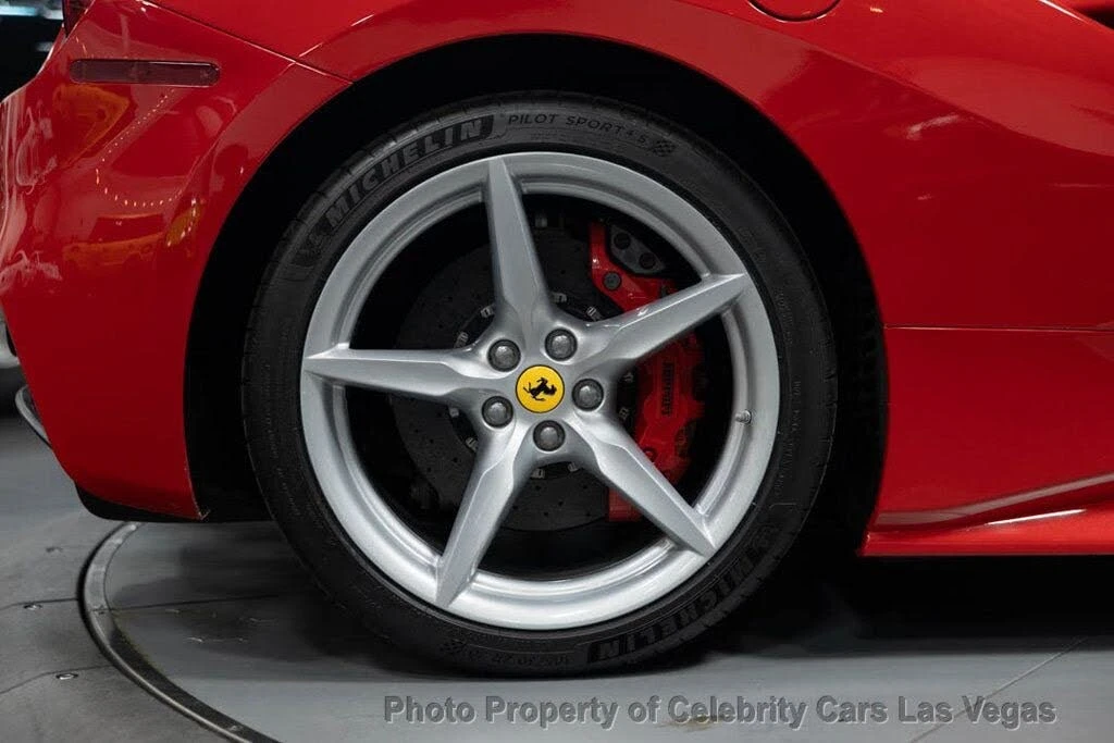 2016 Ferrari 488 GTB - Image 19 of 31