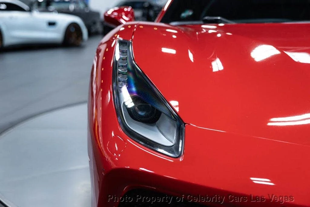 2016 Ferrari 488 GTB - Image 22 of 31