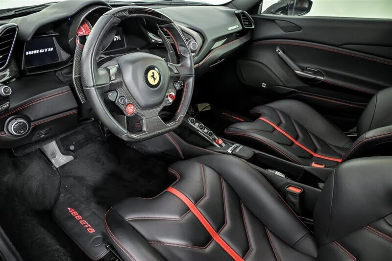 2016 Ferrari 488 GTB - Image 17 of 31
