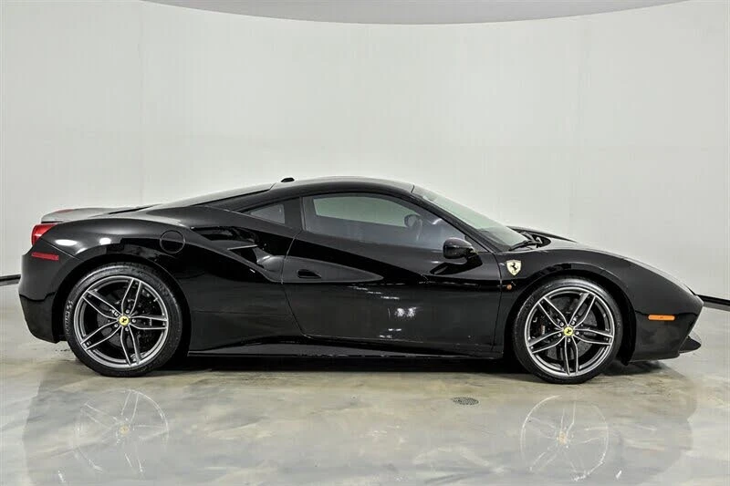 2016 Ferrari 488 GTB - Image 10 of 31