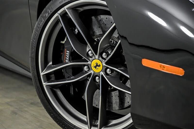2016 Ferrari 488 GTB - Image 3 of 31