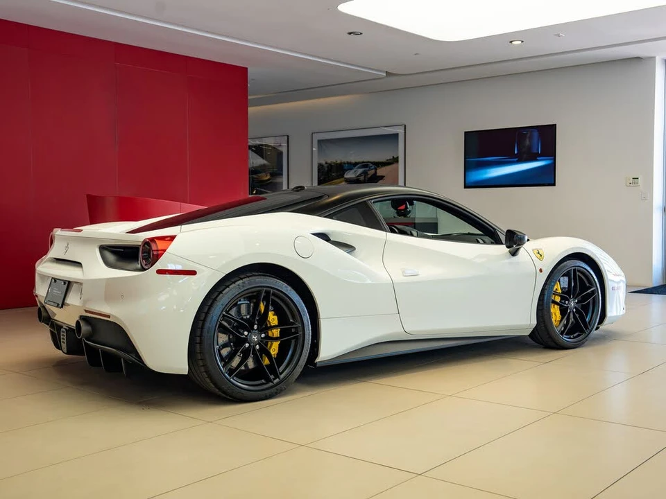 2016 Ferrari 488 GTB - Image 6 of 26
