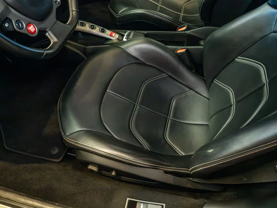 2016 Ferrari 488 GTB - Image 12 of 26