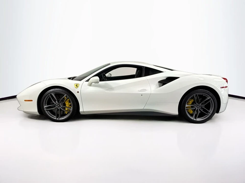 2016 Ferrari 488 GTB - Image 4 of 6