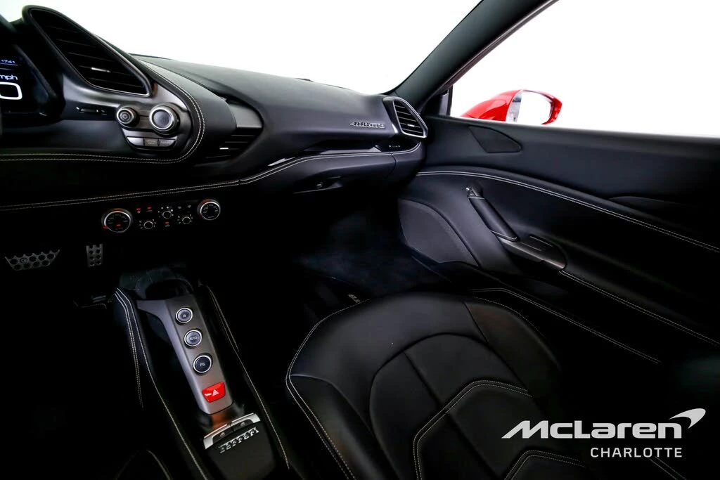 2016 Ferrari 488 GTB - Image 15 of 31