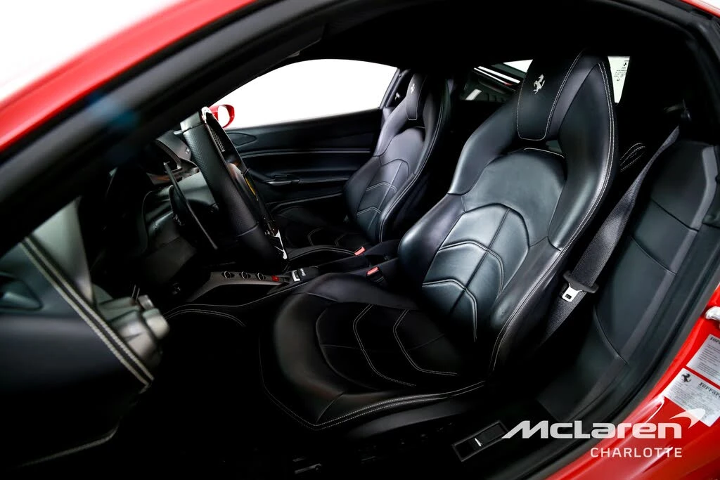 2016 Ferrari 488 GTB - Image 11 of 31