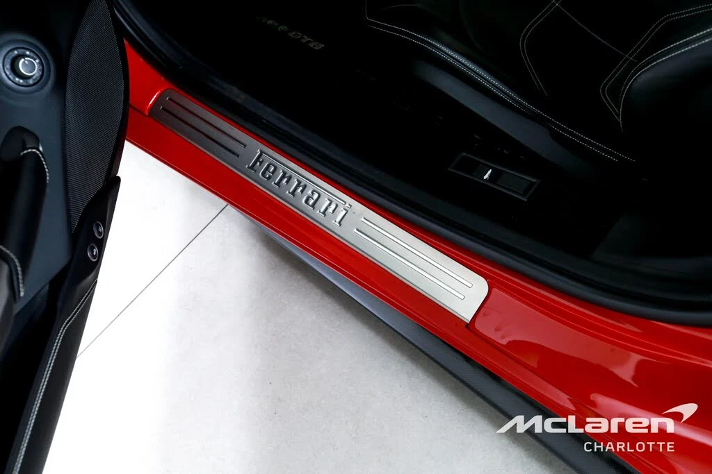 2016 Ferrari 488 GTB - Image 16 of 31
