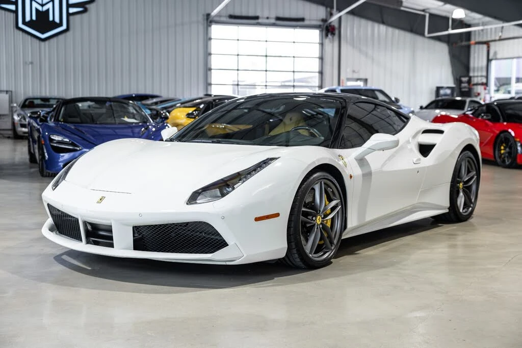 2016 Ferrari 488 GTB - Image 2 of 31