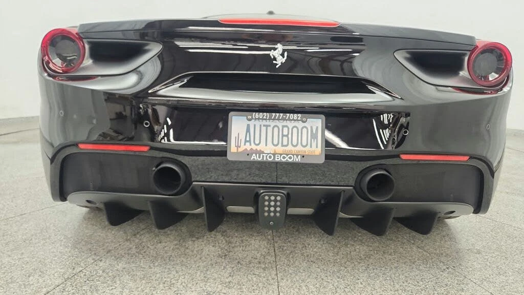 2016 Ferrari 488 GTB - Image 24 of 31