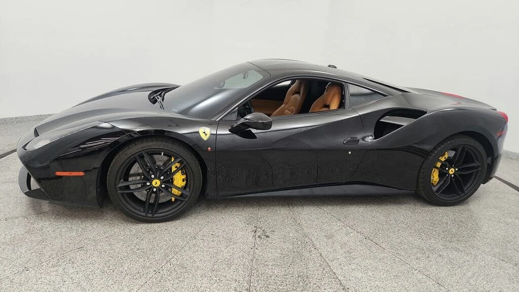 2016 Ferrari 488 GTB - Image 17 of 31