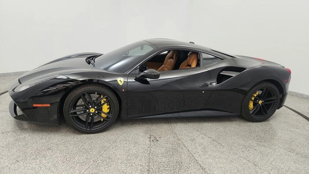 2016 Ferrari 488 GTB - Image 16 of 31