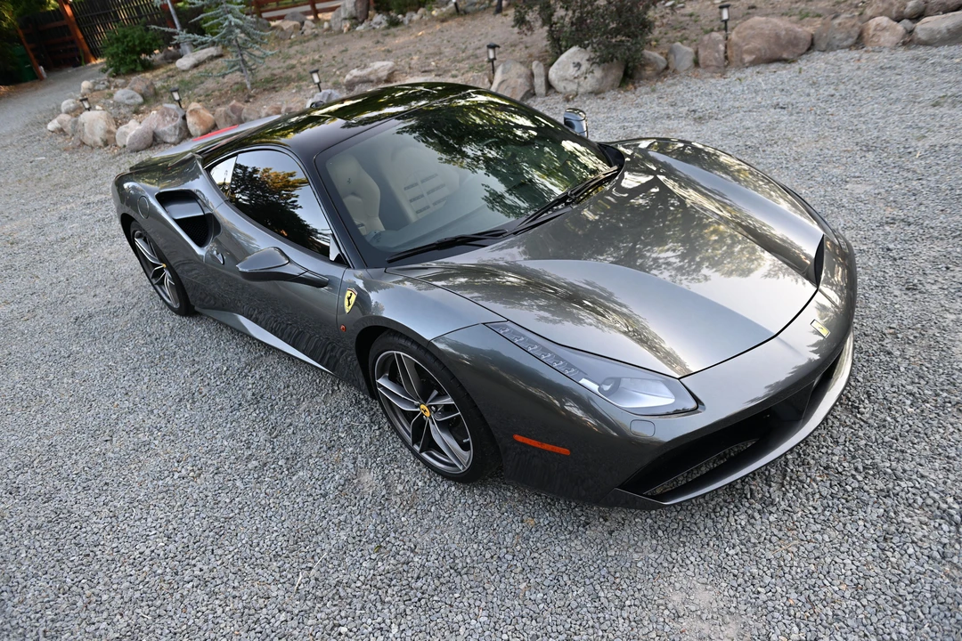 2016 Ferrari 488 GTB - Image 14 of 31