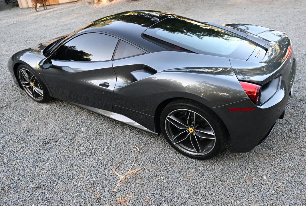 2016 Ferrari 488 GTB - Image 11 of 31