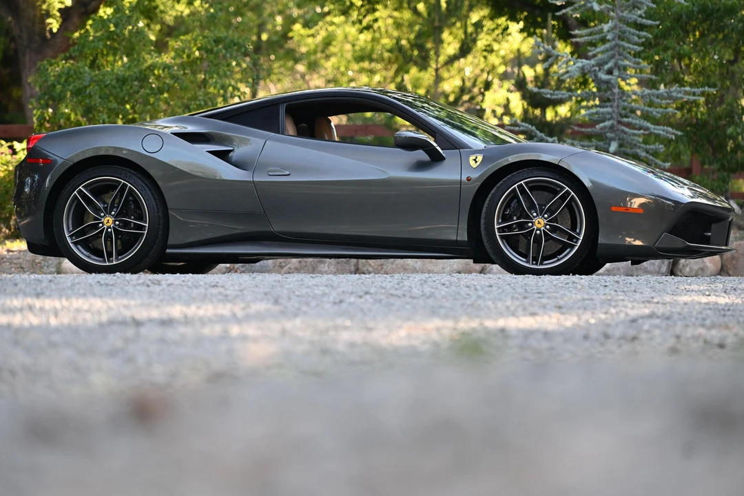2016 Ferrari 488 GTB - Image 3 of 31