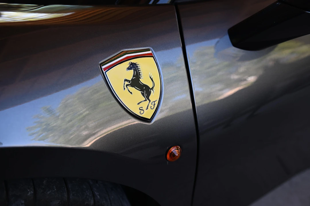 2016 Ferrari 488 GTB - Image 25 of 31