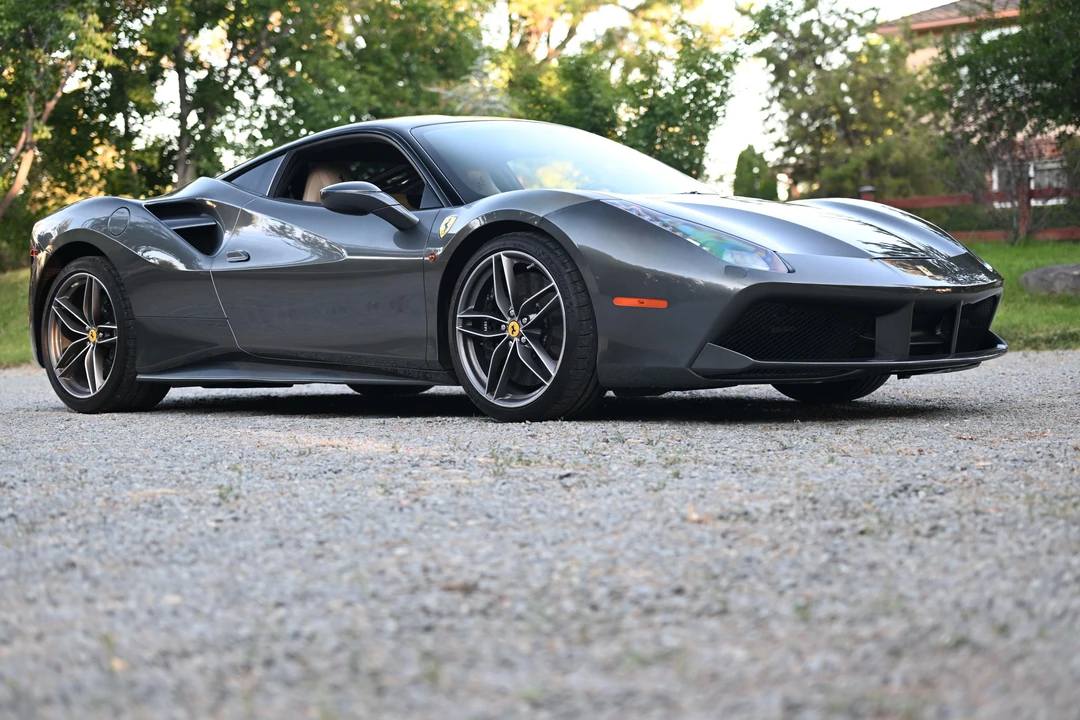 2016 Ferrari 488 GTB - Image 13 of 31