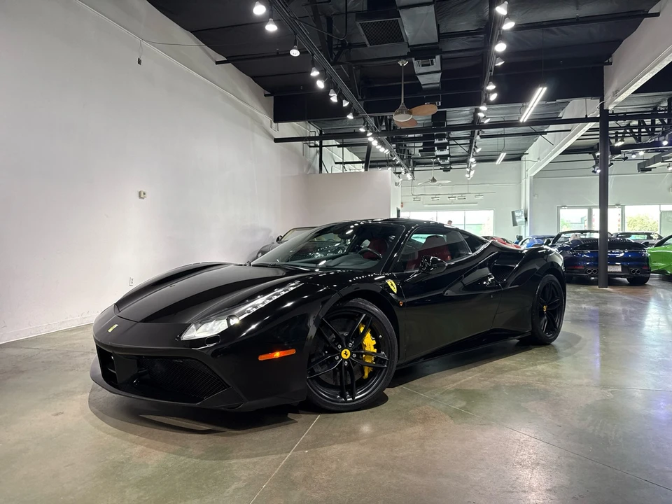2016 Ferrari 488 GTB - Image 2 of 21