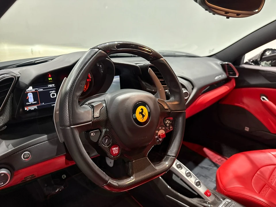 2016 Ferrari 488 GTB - Image 22 of 31