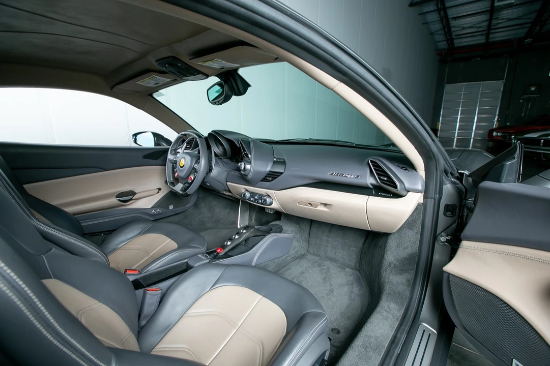 2016 Ferrari 488 GTB - Image 11 of 21