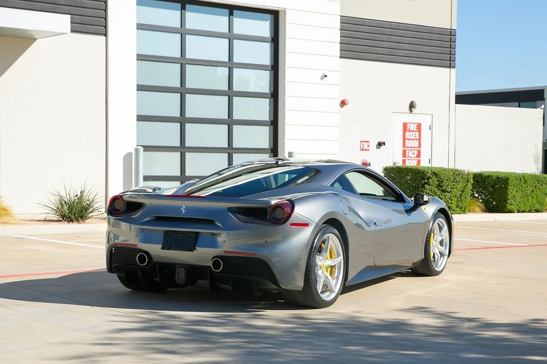 2016 Ferrari 488 GTB - Image 15 of 21