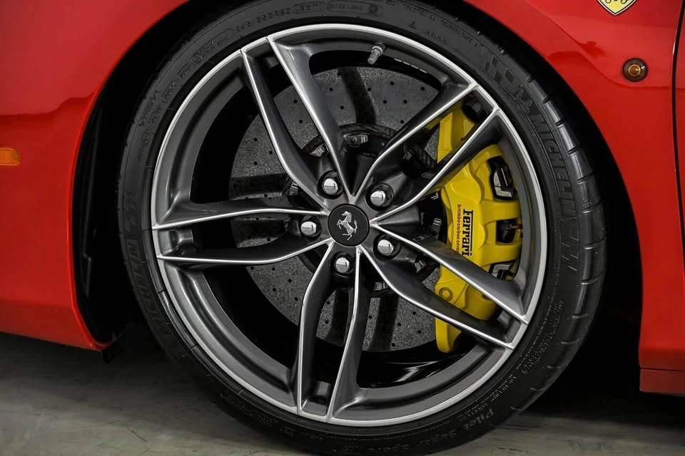 2016 Ferrari 488 GTB - Image 13 of 20